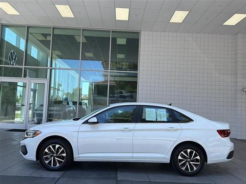 Pure White 2023 Volkswagen Jetta 1.5T S