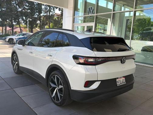 Opal White Pearl Effect 2023 Volkswagen ID.4 Pro S