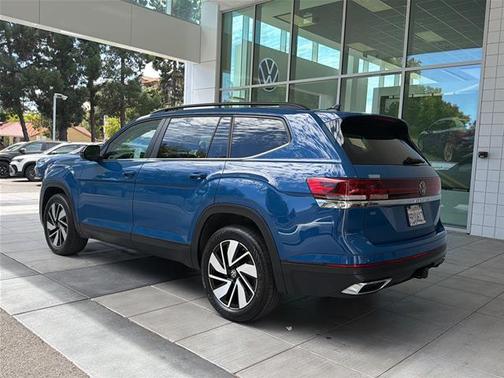 Mountain  Lake Blue 2025 Volkswagen Atlas 2.0T SE