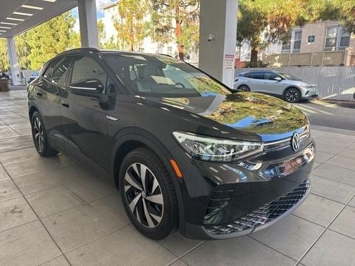 2023 Volkswagen ID.4 Pro