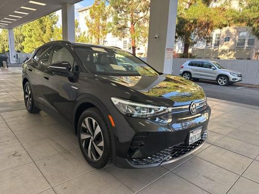 2023 Volkswagen ID.4 Pro