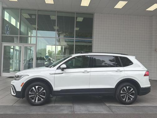 Pure White 2022 Volkswagen Tiguan 2.0T S