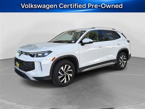 Pure White 2025 Volkswagen Tiguan 2.0T S