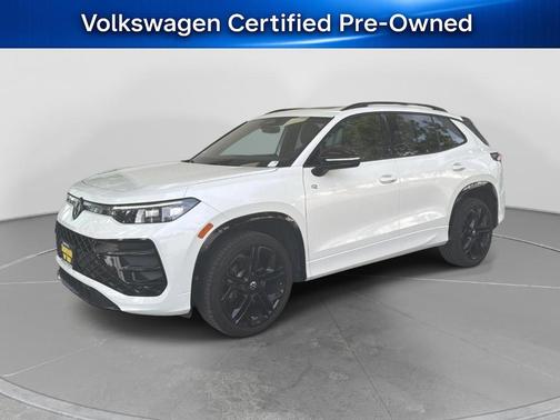 Opal White Pearl Effect 2025 Volkswagen Tiguan 2.0T SE R-Line Black