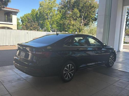 Deep Black Pearl Effect 2023 Volkswagen Jetta 1.5T S