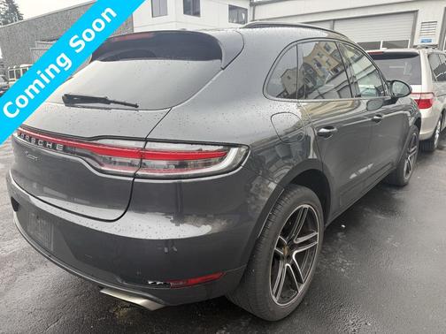 2021 Porsche Macan Base
