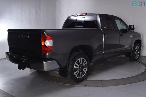 Magnetic Gray Metallic 2018 Toyota Tundra SR5