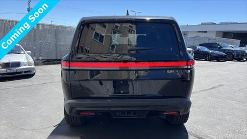 2023 Rivian R1S Adventure