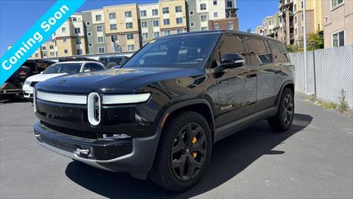 2023 Rivian R1S Adventure