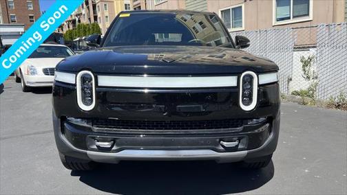 2023 Rivian R1S Adventure