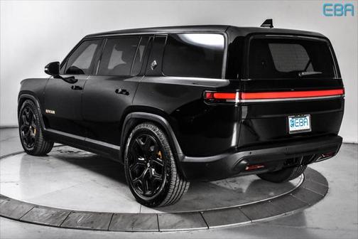 2023 Rivian R1S Adventure