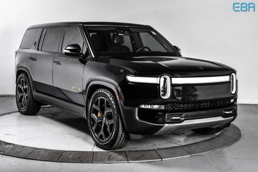 2023 Rivian R1S Adventure