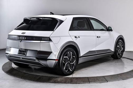 Atlas White 2024 Hyundai IONIQ 5 Limited