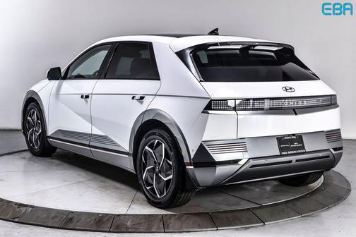 Atlas White 2024 Hyundai IONIQ 5 Limited