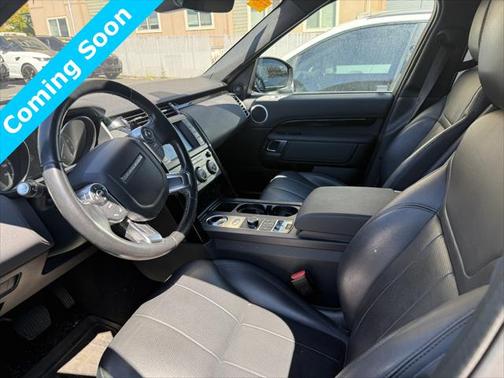 2017 Land Rover Discovery SE