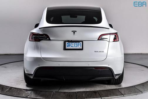 2022 Tesla Model Y Performance Dual Motor All-Wheel Drive