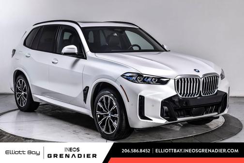 Mineral White Metallic 2024 BMW X5 PHEV xDrive50e