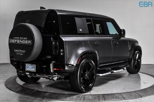 2023 Land Rover Defender 110 V8