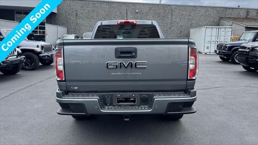 2022 GMC Canyon Elevation Standard