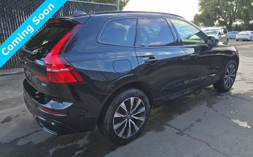 2025 Volvo XC60 B5 Plus