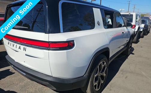2025 Rivian R1S Adventure Dual Motor Standard Pack