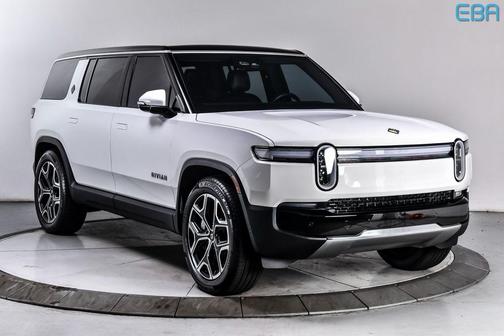 2025 Rivian R1S Adventure Dual Motor Standard Pack