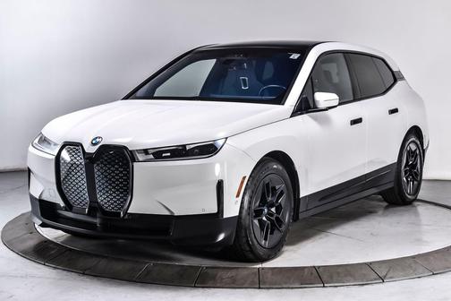 Alpine White 2023 BMW iX xDrive50