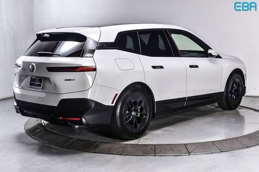 Alpine White 2023 BMW iX xDrive50
