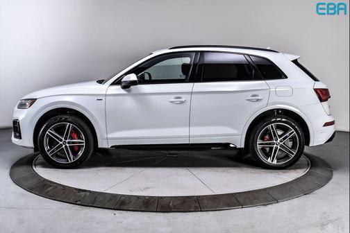 Glacier White Metallic 2025 Audi Q5 55 S line Premium Plus