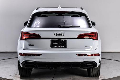 Glacier White Metallic 2025 Audi Q5 55 S line Premium Plus
