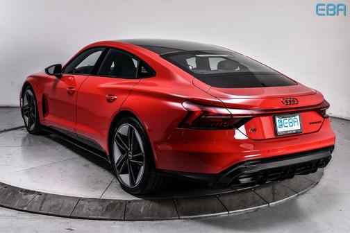 2022 Audi RS e-tron GT quattro
