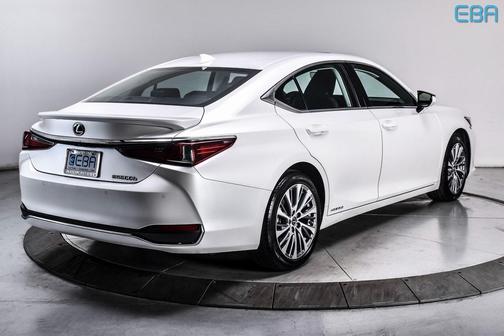 2019 Lexus ES 300h Base