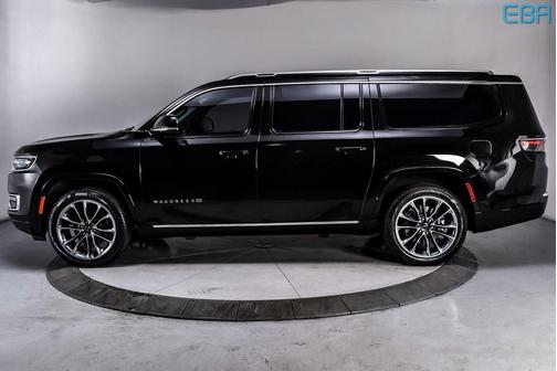 Diamond Black Crystal Pearlcoat 2023 Jeep Wagoneer L Series III 4x4