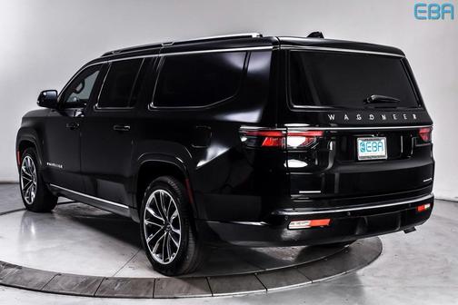 Diamond Black Crystal Pearlcoat 2023 Jeep Wagoneer L Series III 4x4