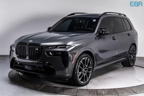 2023 BMW X7 M60i