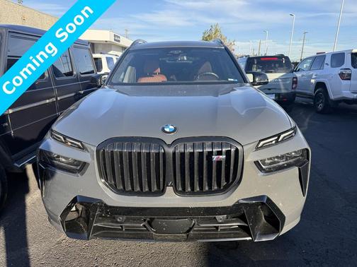 2023 BMW X7 M60i