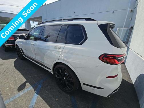 2024 BMW X7 xDrive40i