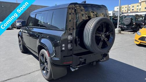2022 Land Rover Defender 110 V8