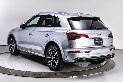 Florett Silver Metallic 2023 Audi Q5 45 S line Prestige