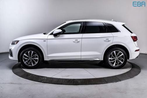 2022 Audi Q5 45 S line Premium