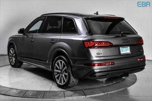 2023 Audi Q7 45 Premium Plus
