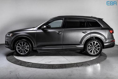 2023 Audi Q7 45 Premium Plus