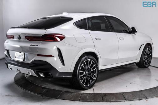 2025 BMW X6 xDrive40i