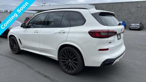 2022 BMW X5 M50i