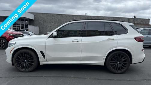 2022 BMW X5 M50i