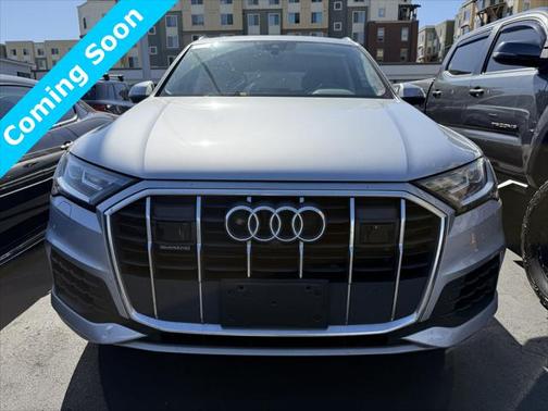 2022 Audi Q7 55 Premium Plus