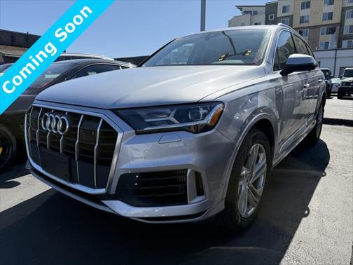 2022 Audi Q7 55 Premium Plus
