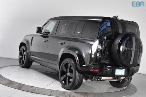 2023 Land Rover Defender 110 V8