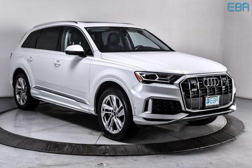 2023 Audi Q7 55 Premium Plus