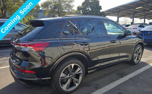 2024 Audi Q4 e-tron Premium Plus 55 quattro